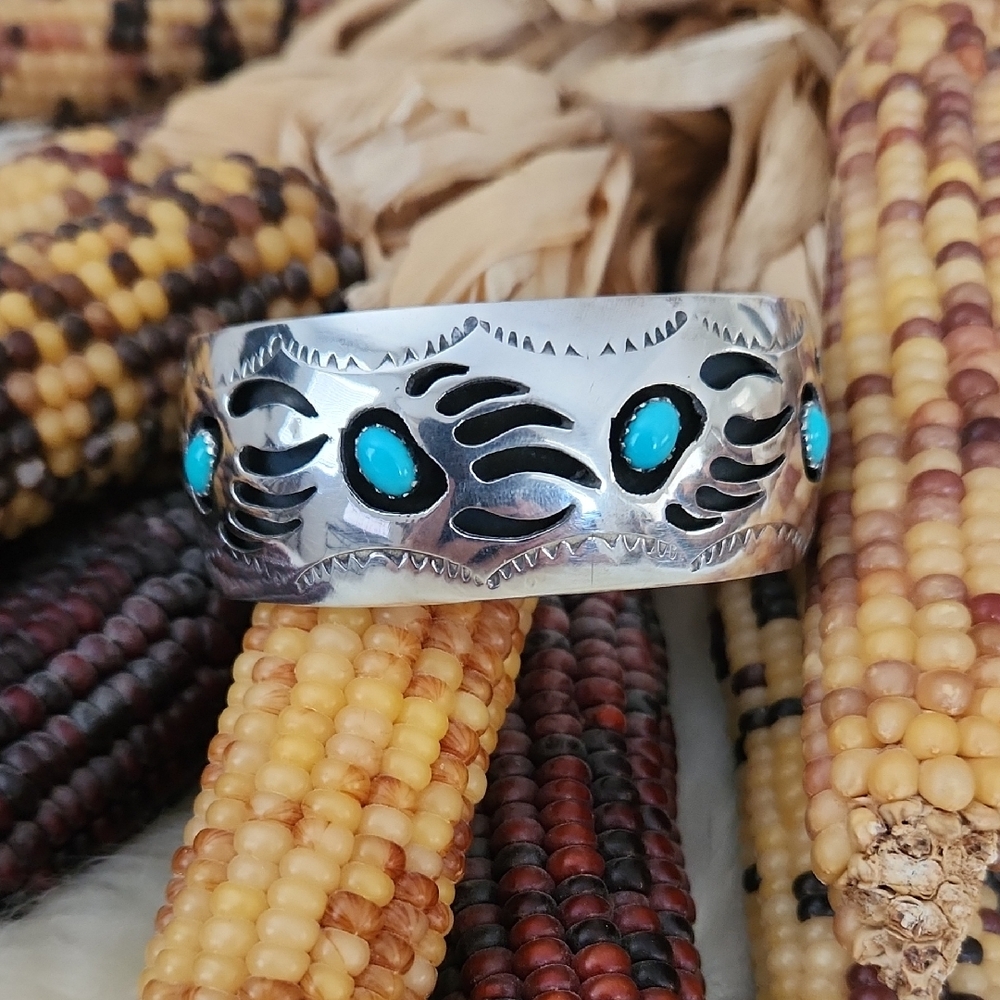 Native American Navajo Turquouise Bear Paw Cuff By Pearlene Spencer 🩵🐻🐾